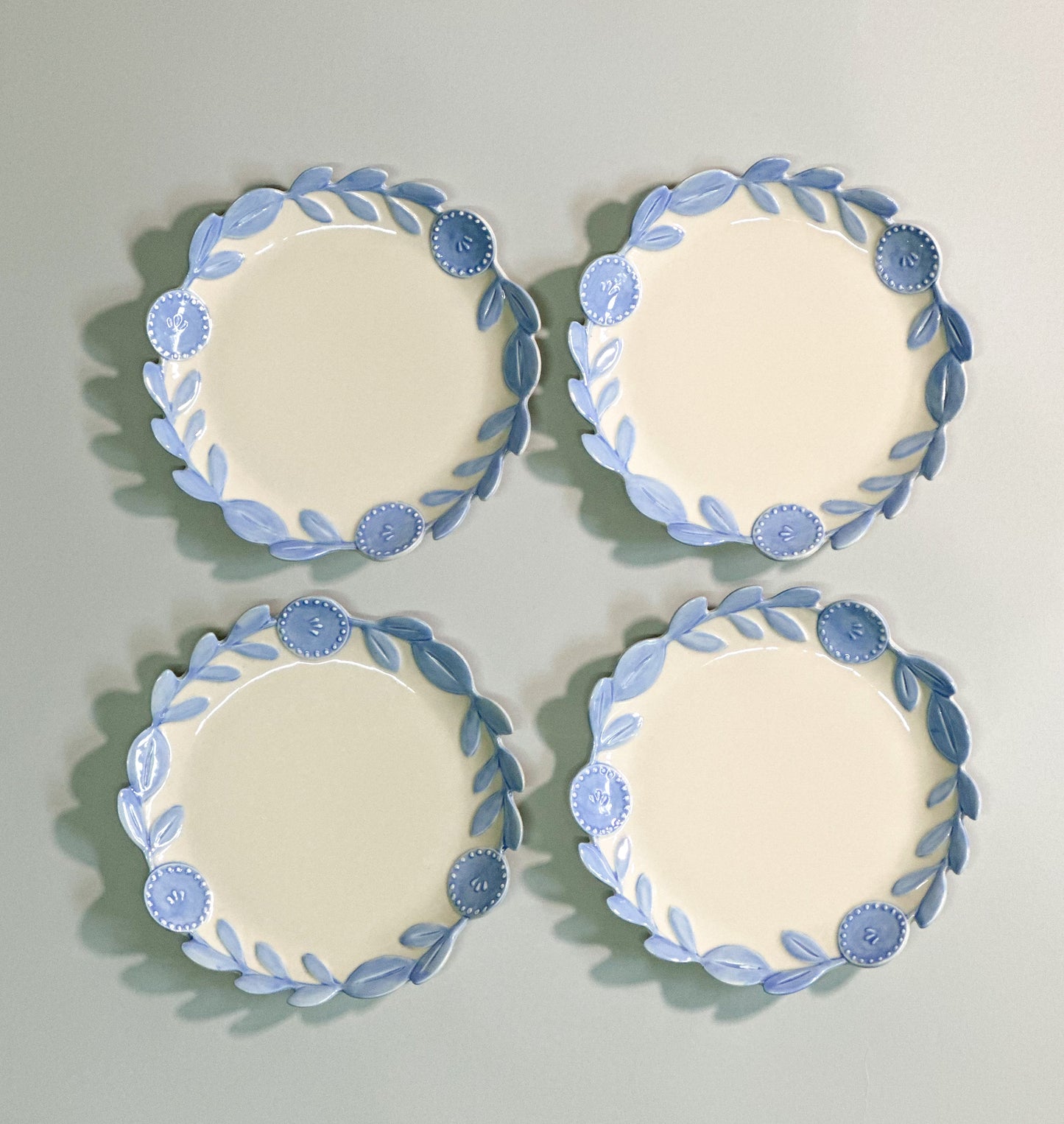 4 PLATOS DE BOTANA