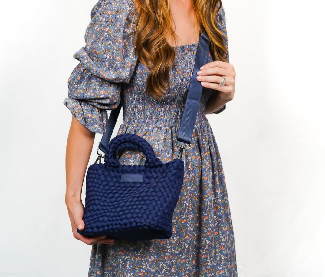 Bolsa trenzada azul