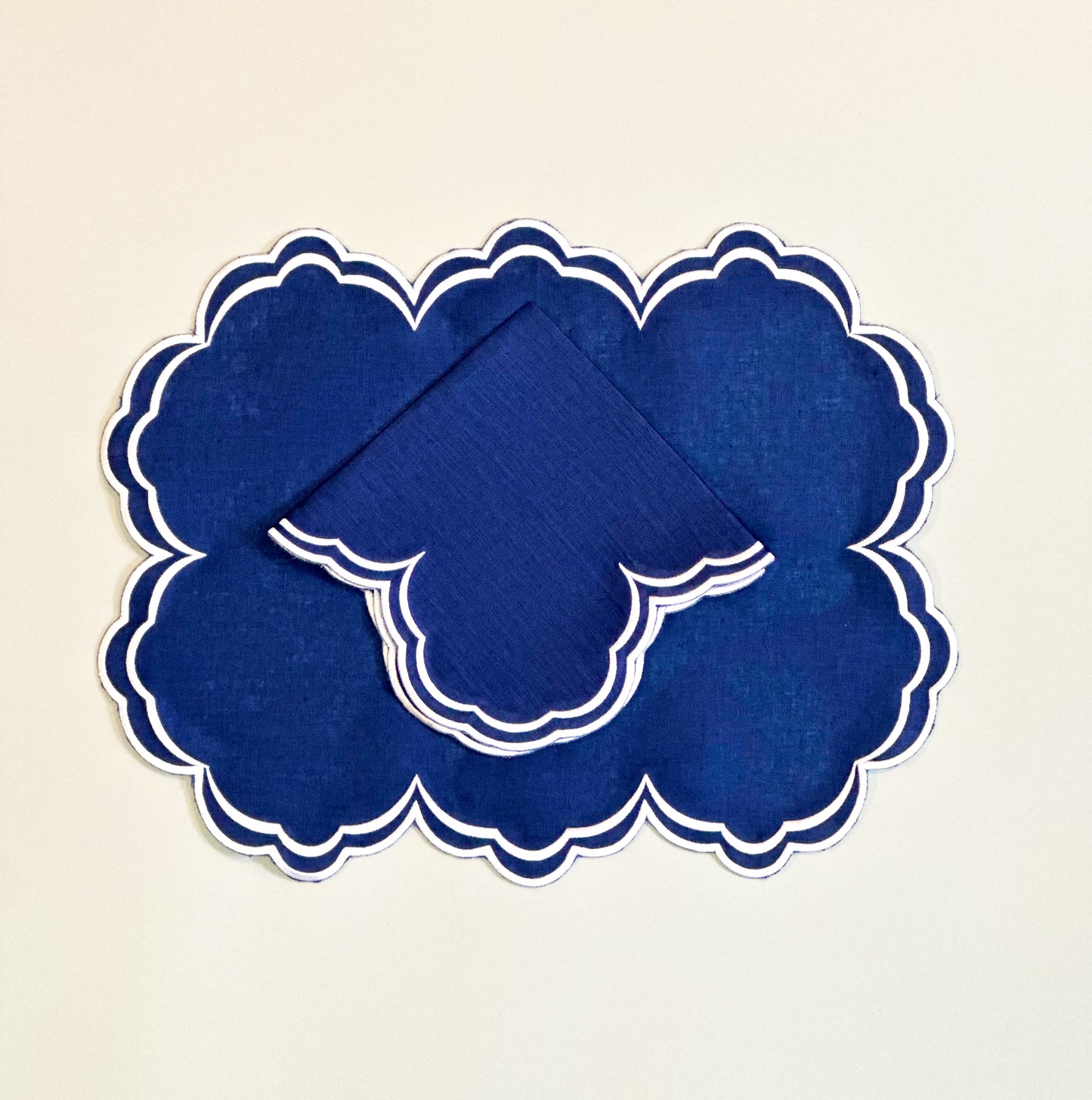 INDIVIDUALES AZULES BORDE BLANCO