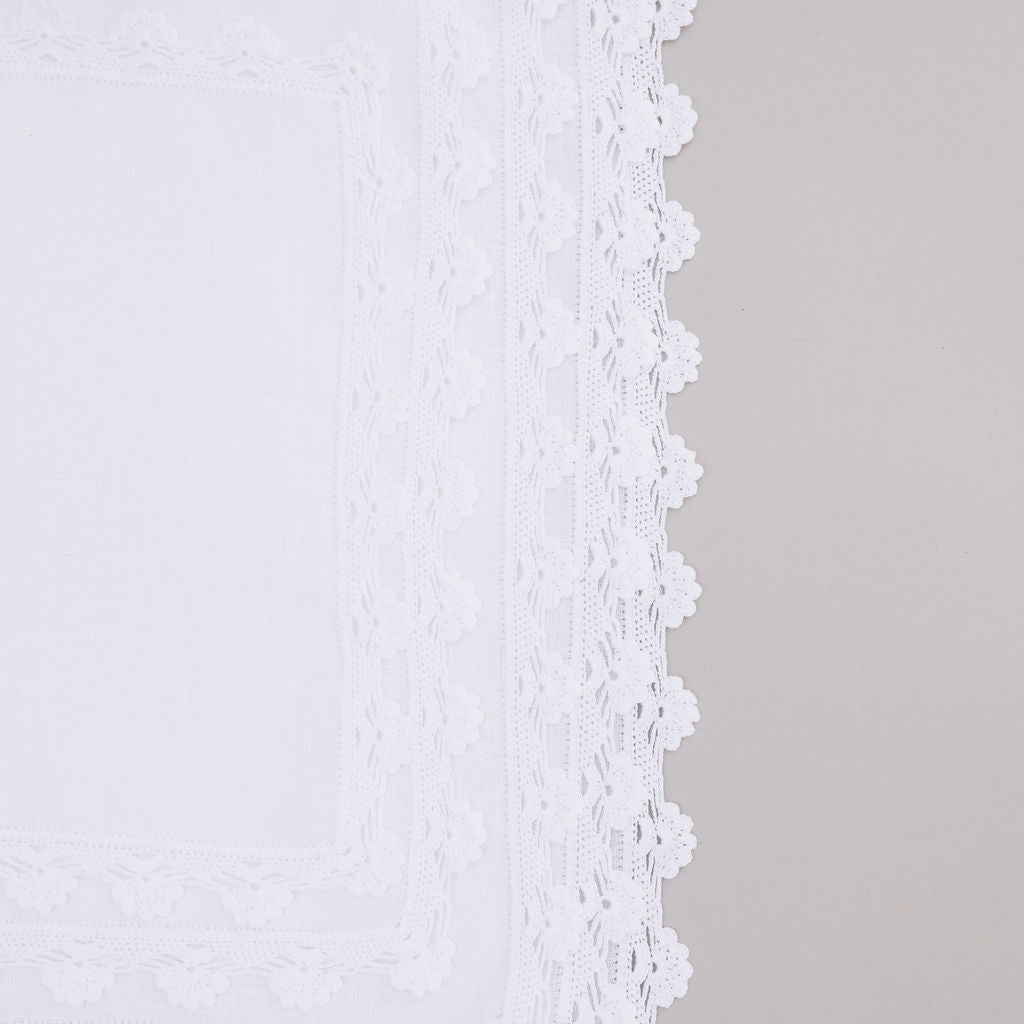 Juego de 5 charoleros punta crochet.