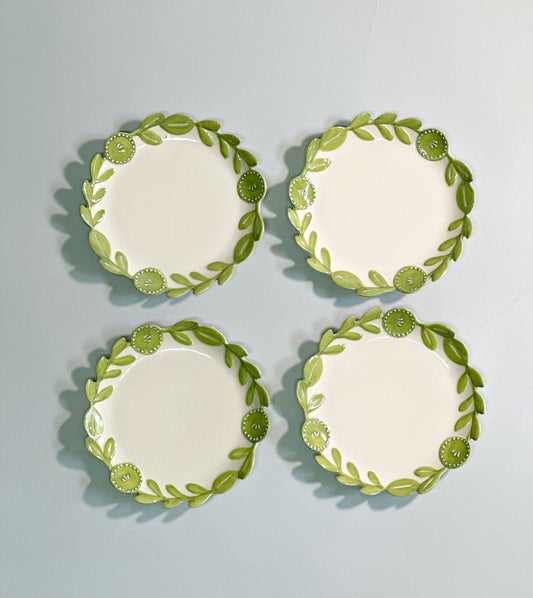 4 PLATOS DE BOTANA
