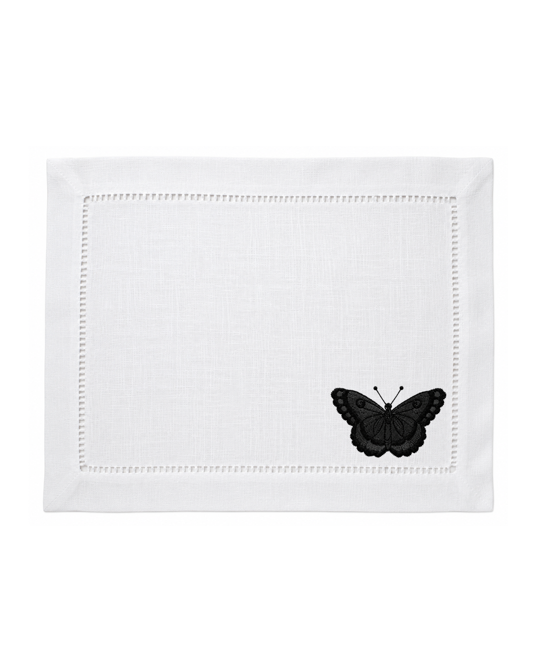 Bordado de Mariposas Negras