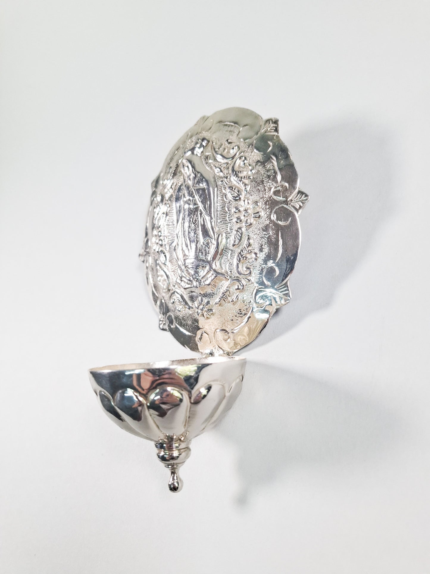 Pila de agua Virgen de Guadalupe