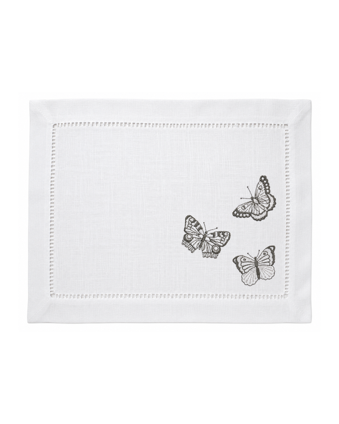 Bordado de Mariposas Negras