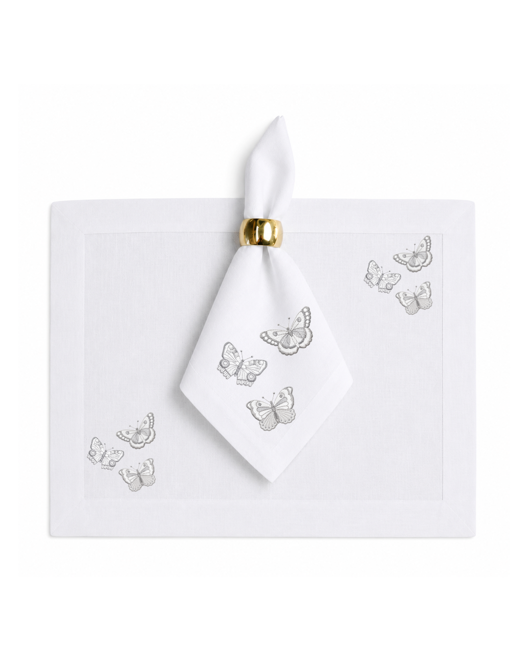 Bordado de Mariposas Blancas