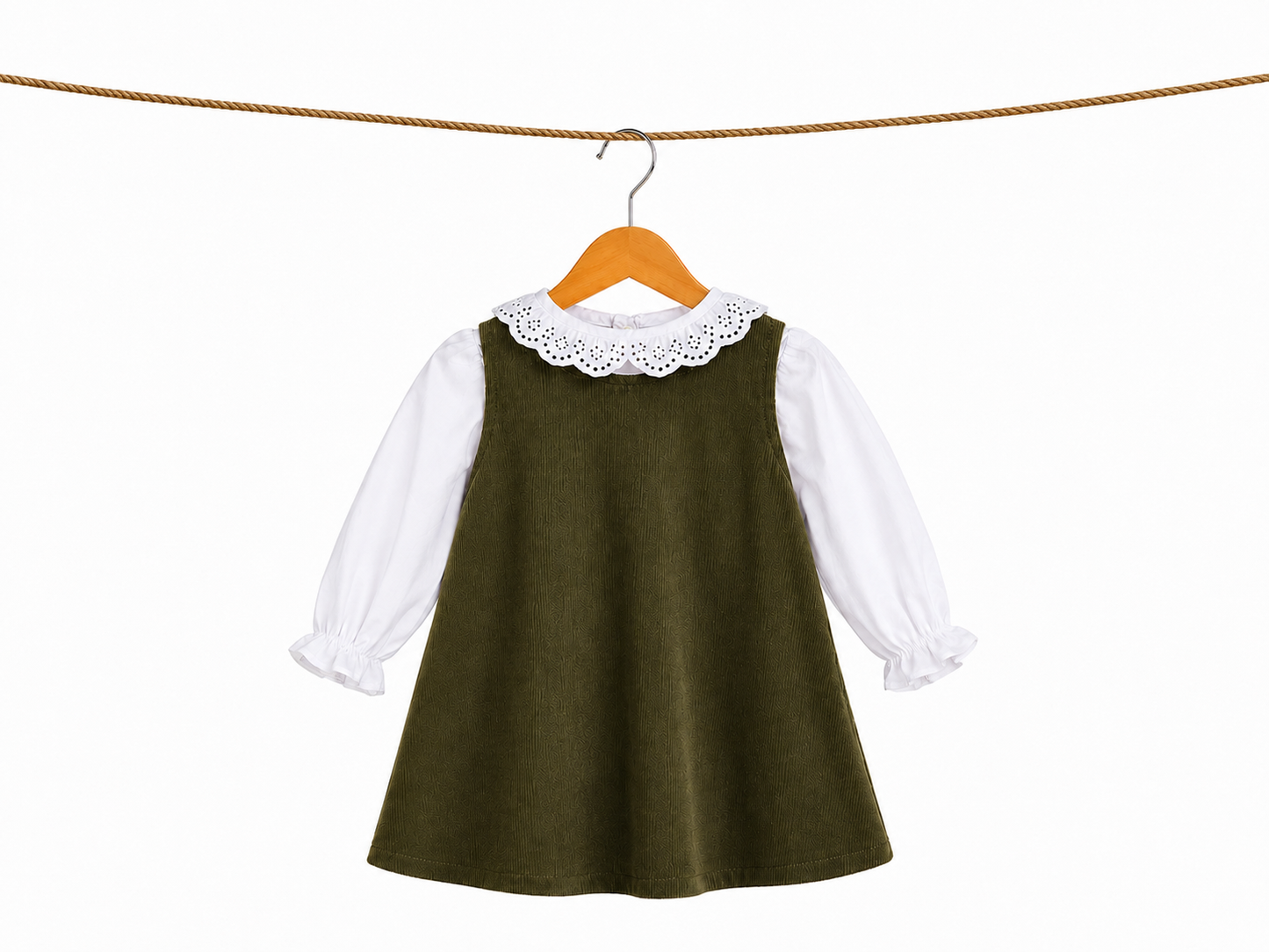 Vestido de pana con blusa blanca l Color Verde