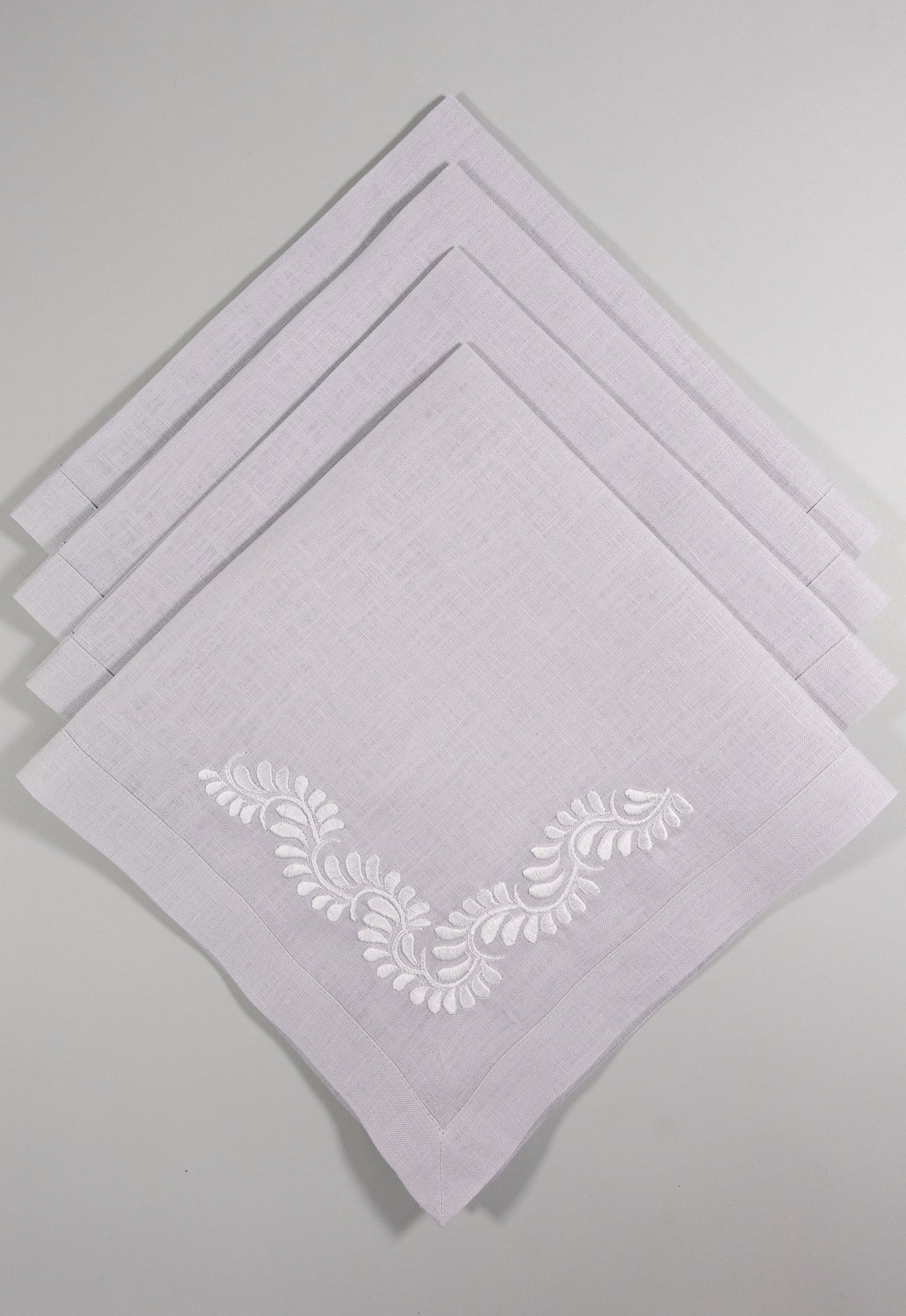 Juego de Individuales bordado talavera Gris