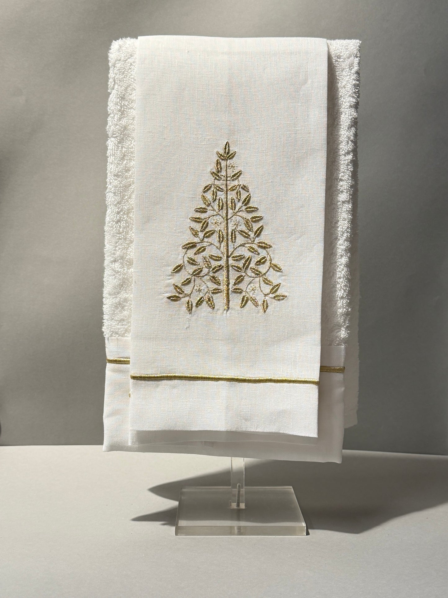 JGO 4 TOALLAS DECORATIVAS BORDADAS ARBOL DORADO