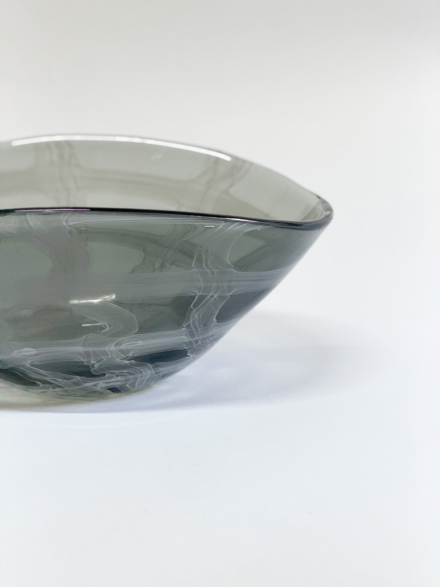 Frutero de cristal grande gris