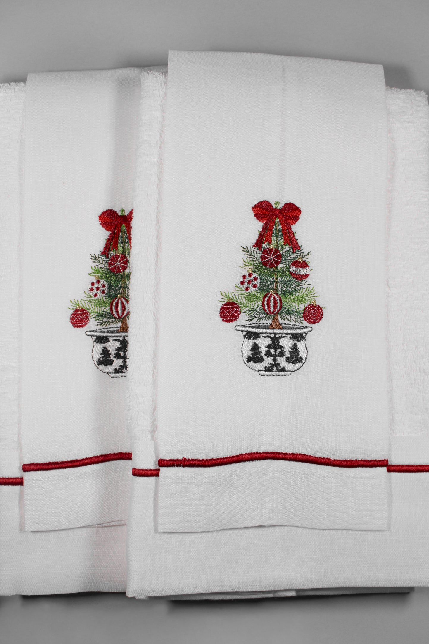 JGO 4 TOALLAS DECORATIVAS BORDADAS MACETA ARBOL C/ ESFERA