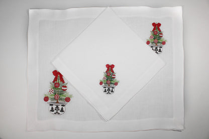 JGO DE 4 INDIVIDUALES CON 4 SERVILLETAS MACETA ARBOL C/ ESFERA.