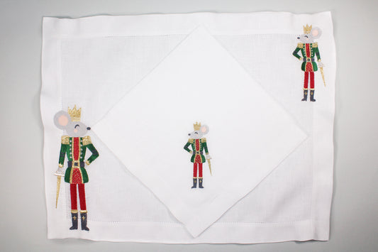 JGO DE 4 INDIVIDUALES Y 4 SERVILLETAS RATON CASCANUECES .