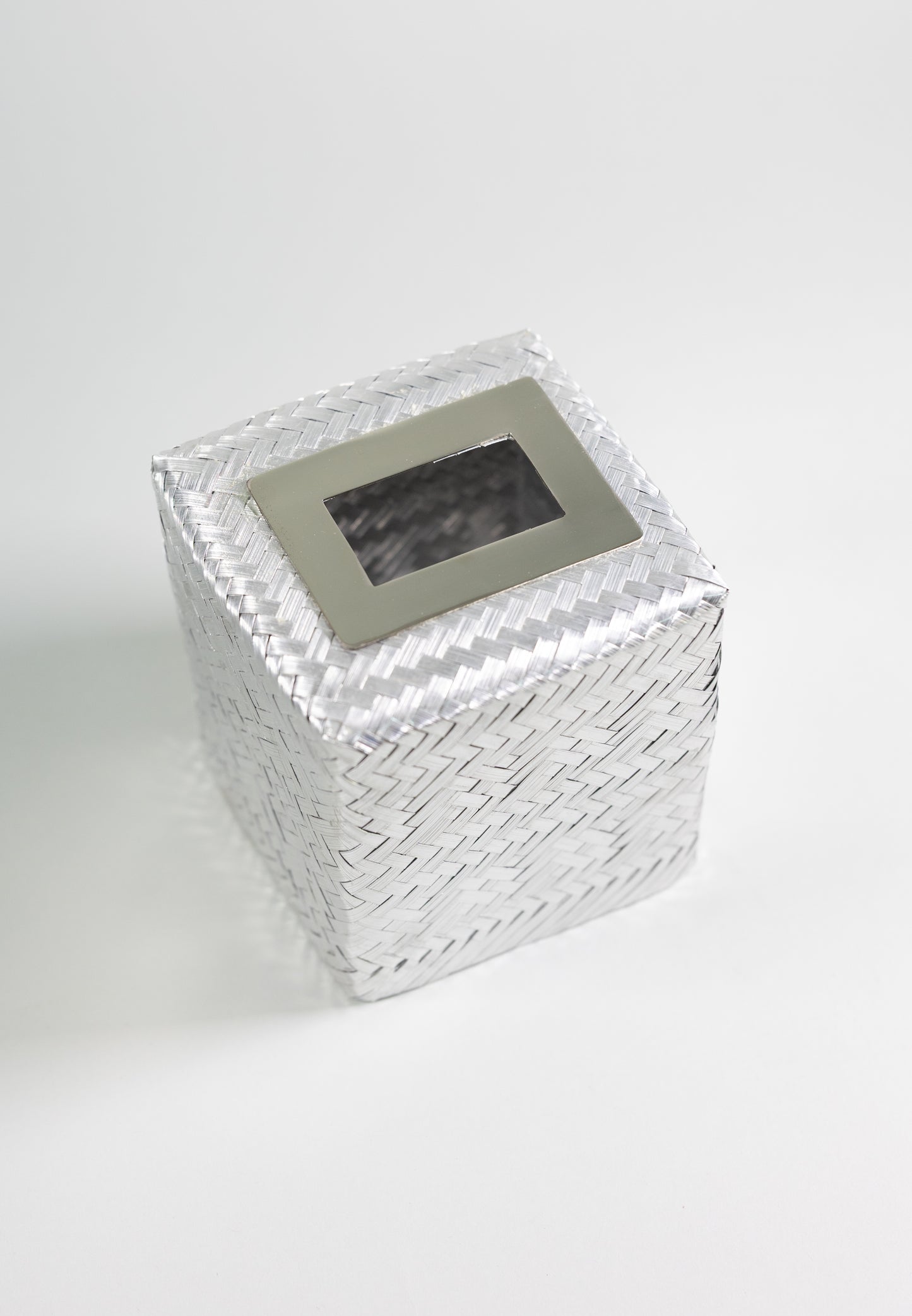 Kleenera cuadrada chica de aluminio trenzado