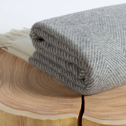 Throw de lana Gris
