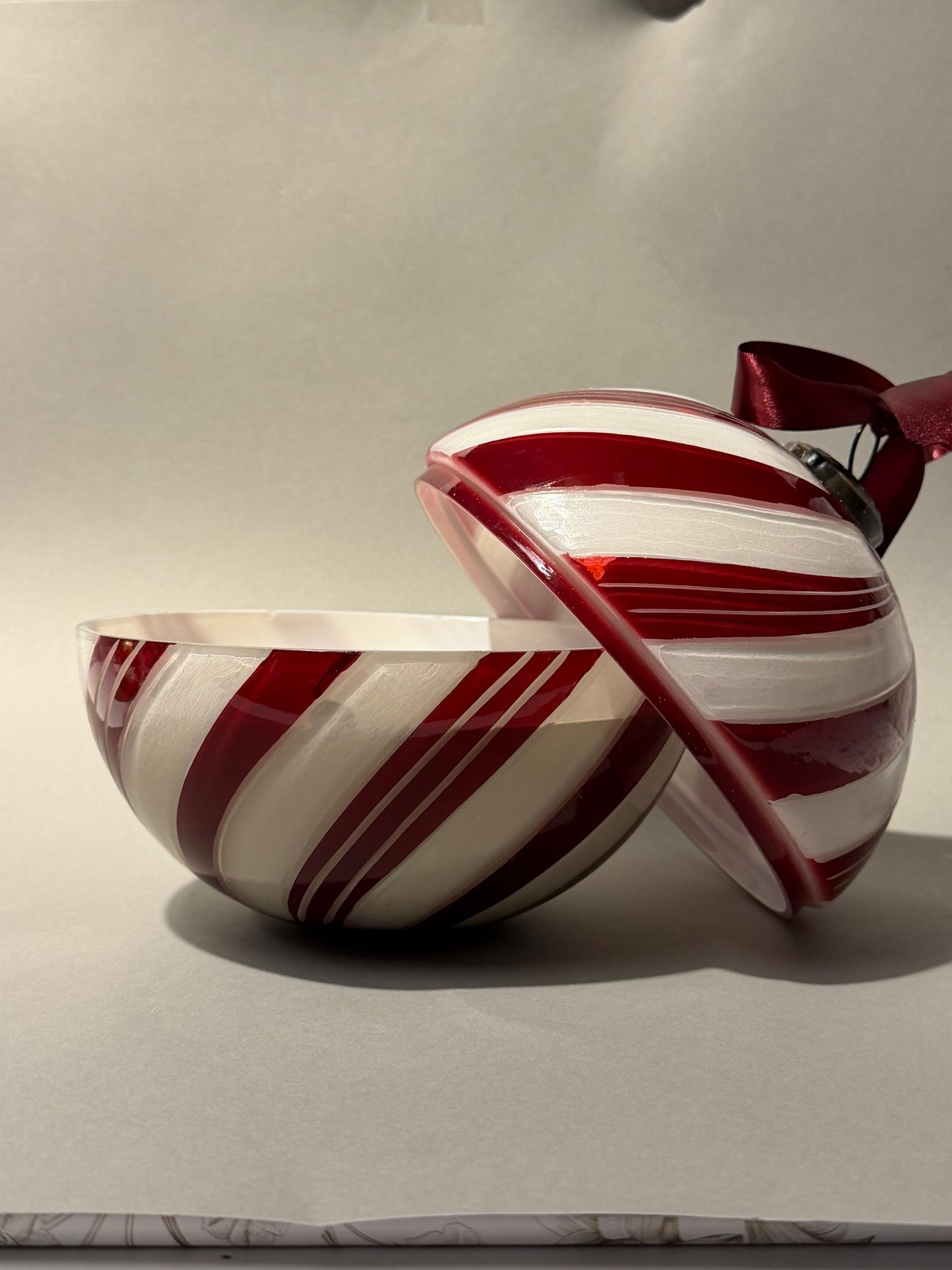 ESFERA VELA K GRANDE | BLANCO ROJO