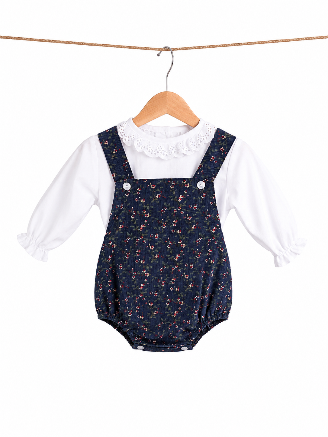 Ranita de pana floreada con blusa blanca l Color Azul Marino
